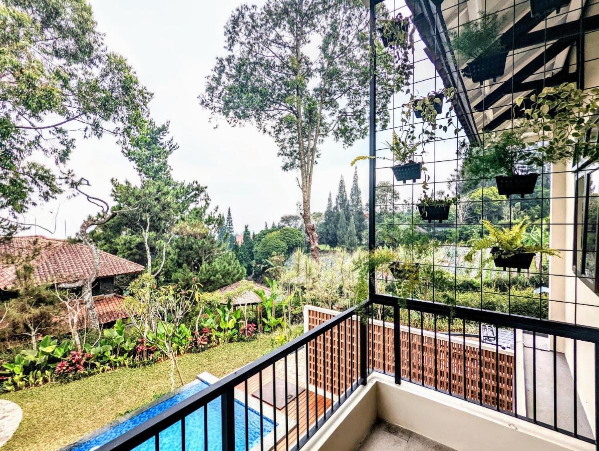 Cottonwood Exclusive Villa @Lembang Asri - Jacuzzi Playground Netflix Billyard 외부 사진